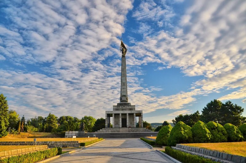 Bratislava Slavin Memorial Complex photo 