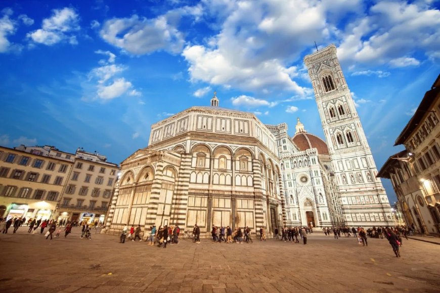 Cathedral Square - what to visit in Florence