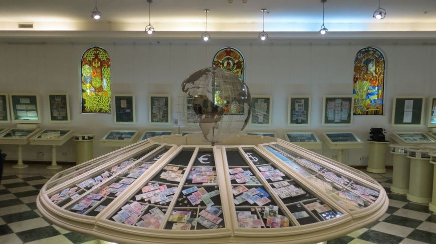 Що зробити в першу чергу, відвідати Музей банкнот