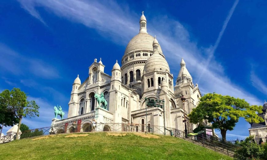 Sacre Coeur Basilica - where to go in Paris
