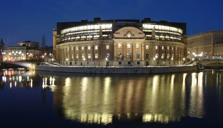 Будинок шведського парламенту - що подивитися в Стокгольмі